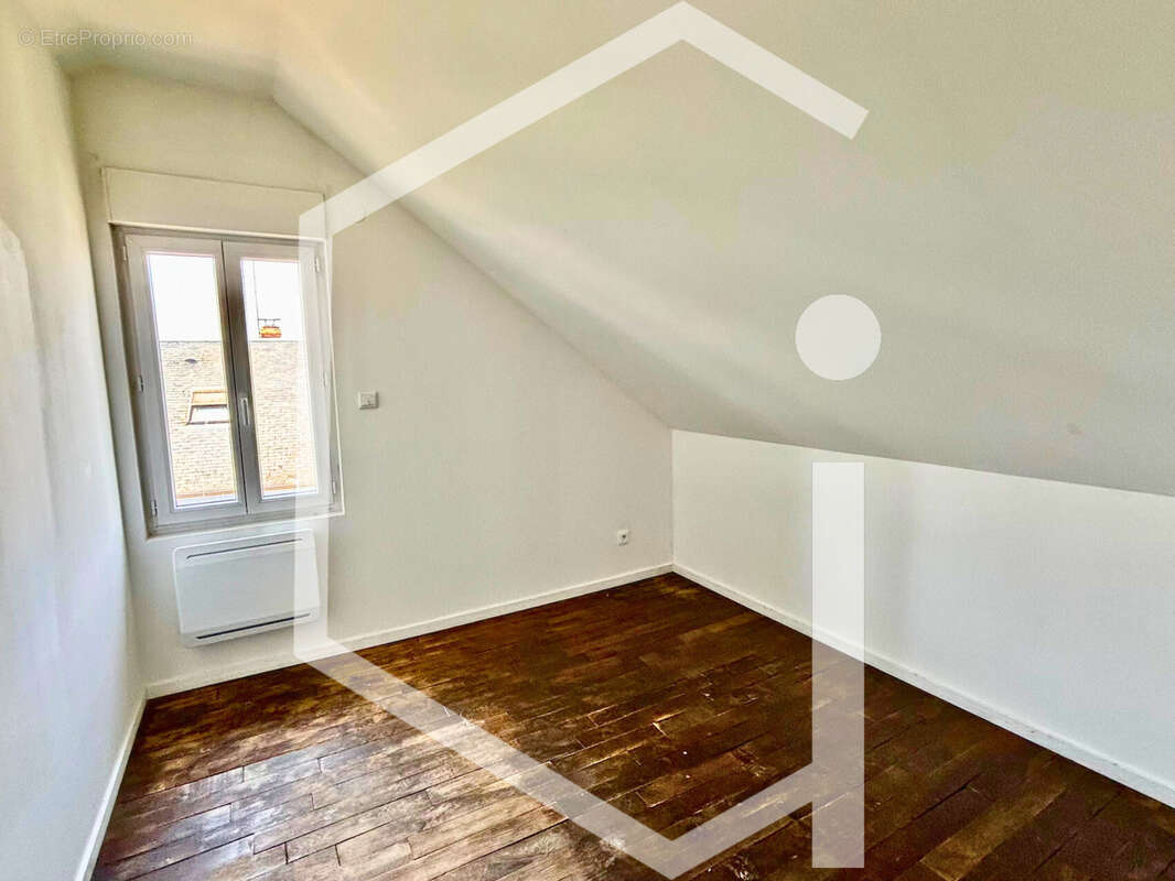 Maison à COSNE-COURS-SUR-LOIRE