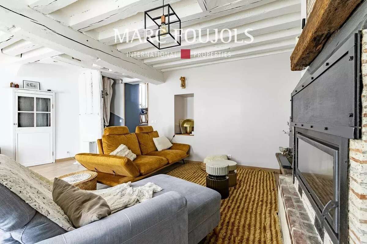 Maison à ERMENONVILLE