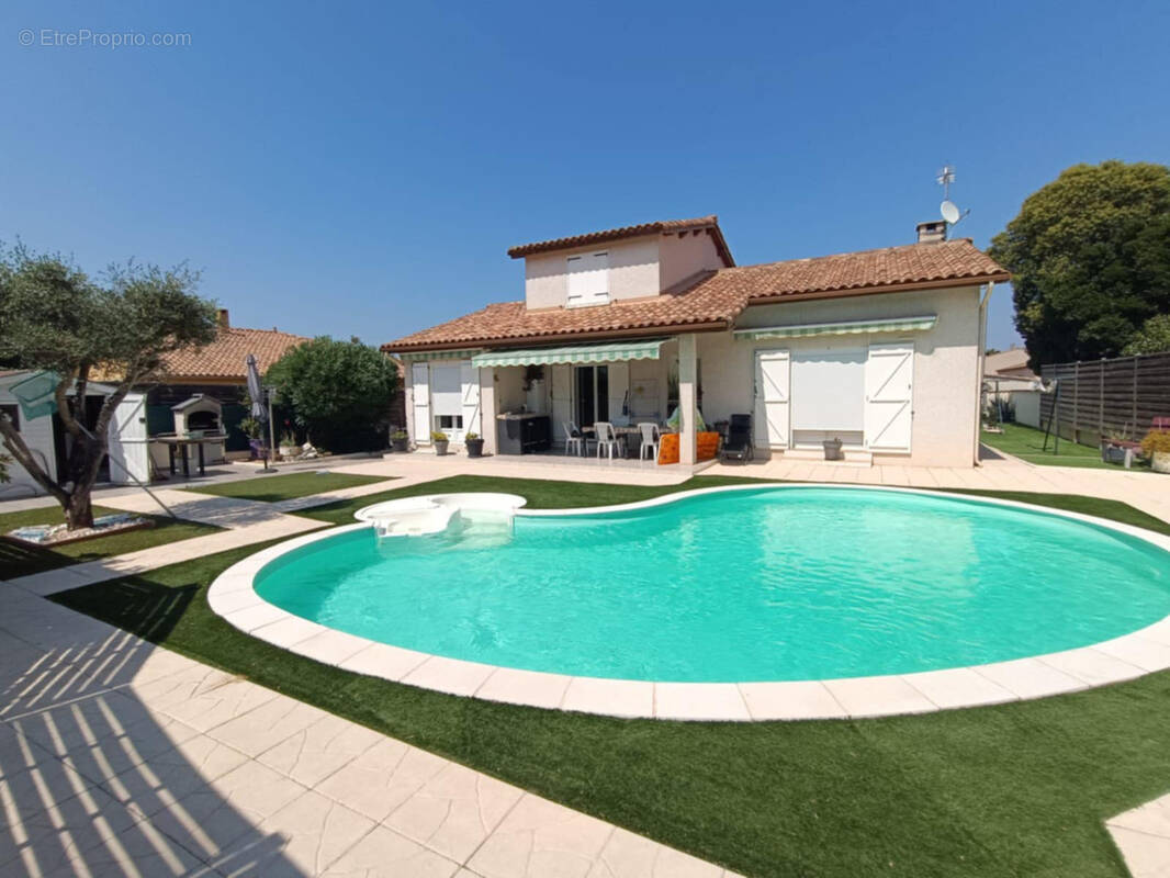 Maison à COLOMBIERS