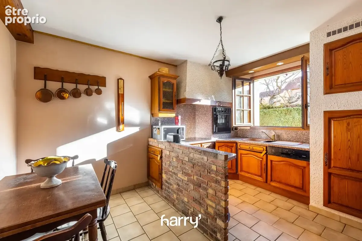 Maison 5 pièces 155 m² à vendre à Pontarlier (25300) - photo 3
