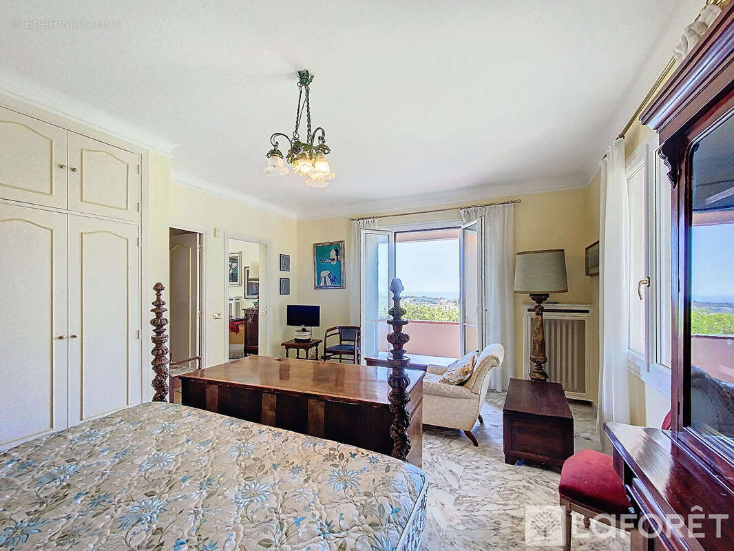 Maison à ROQUEBRUNE-CAP-MARTIN