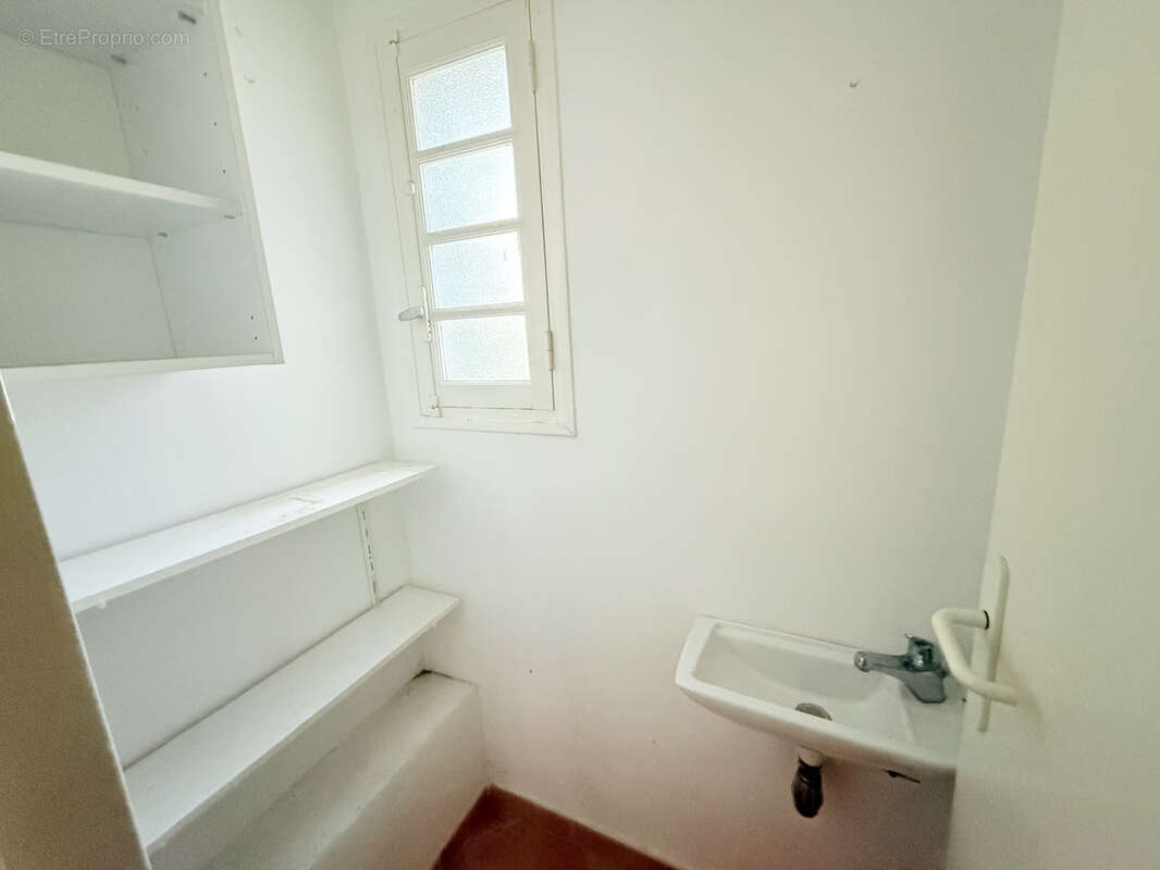 Maison à LE CASTELLET