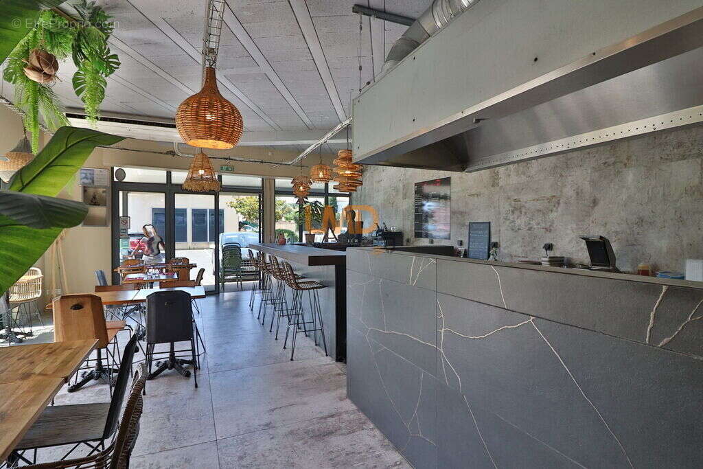 Commerce à LA SEYNE-SUR-MER