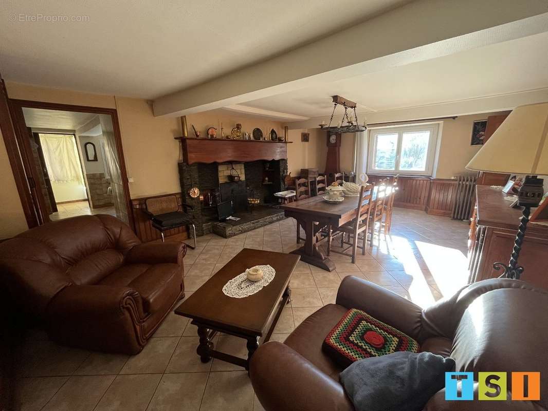 Maison à SALLES-ET-PRATVIEL