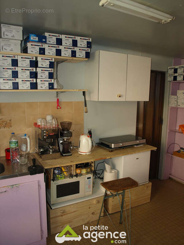 Commerce à COSNE-COURS-SUR-LOIRE