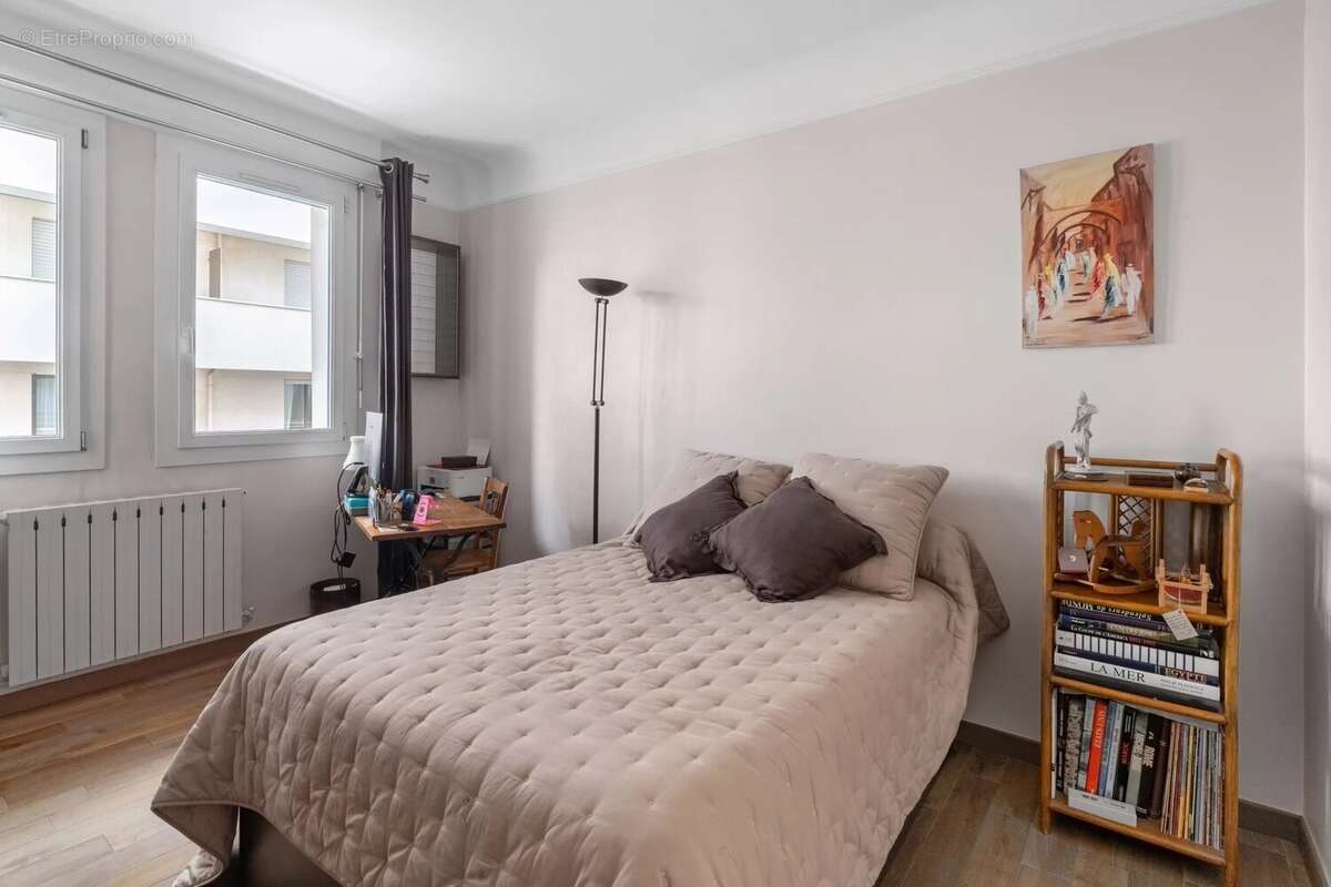 Appartement à LEVALLOIS-PERRET