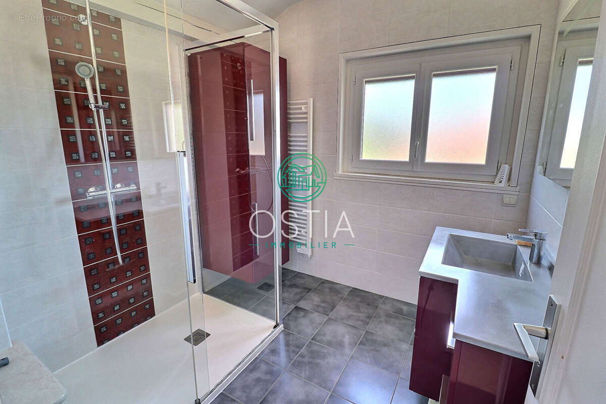 Maison St Paul En Jarez 4 pièce(s) 109m2 - photo 9