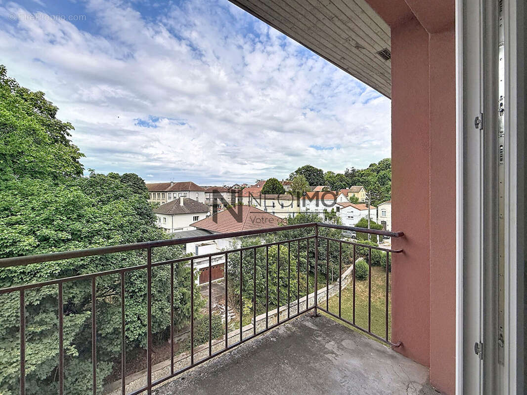 Appartement Neufchateau 4 pièce(s)  90.18 m2 - photo 2