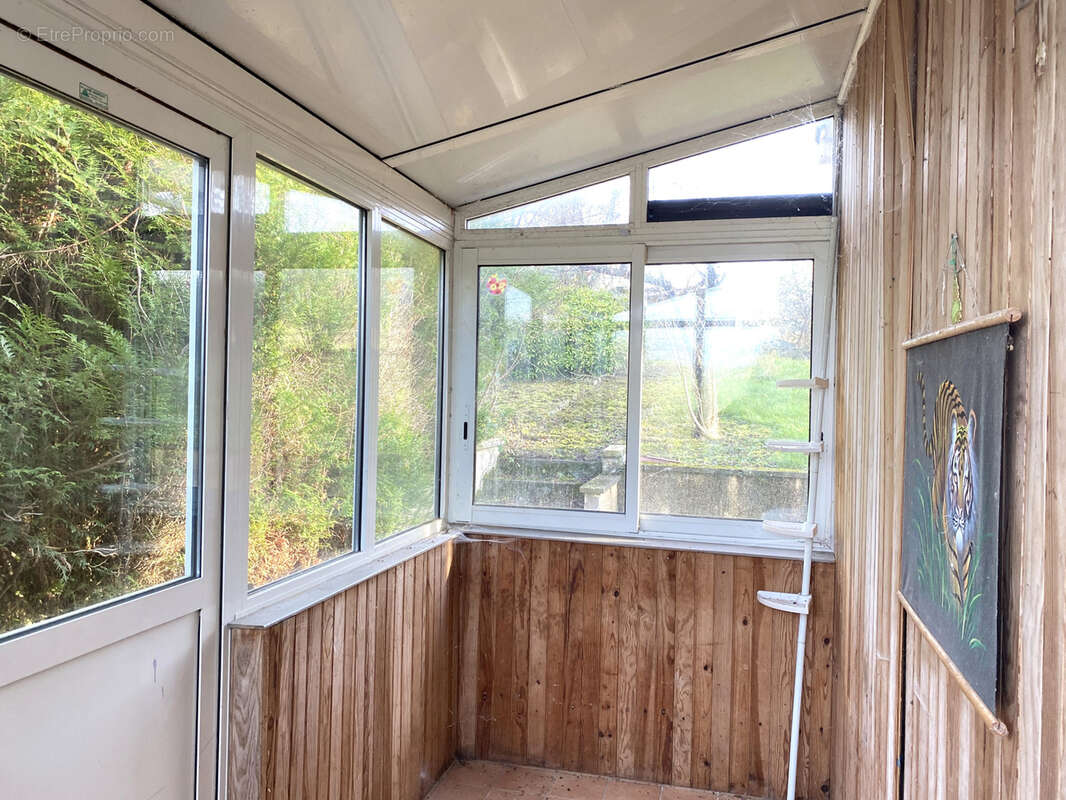 Maison à MONTCORBON