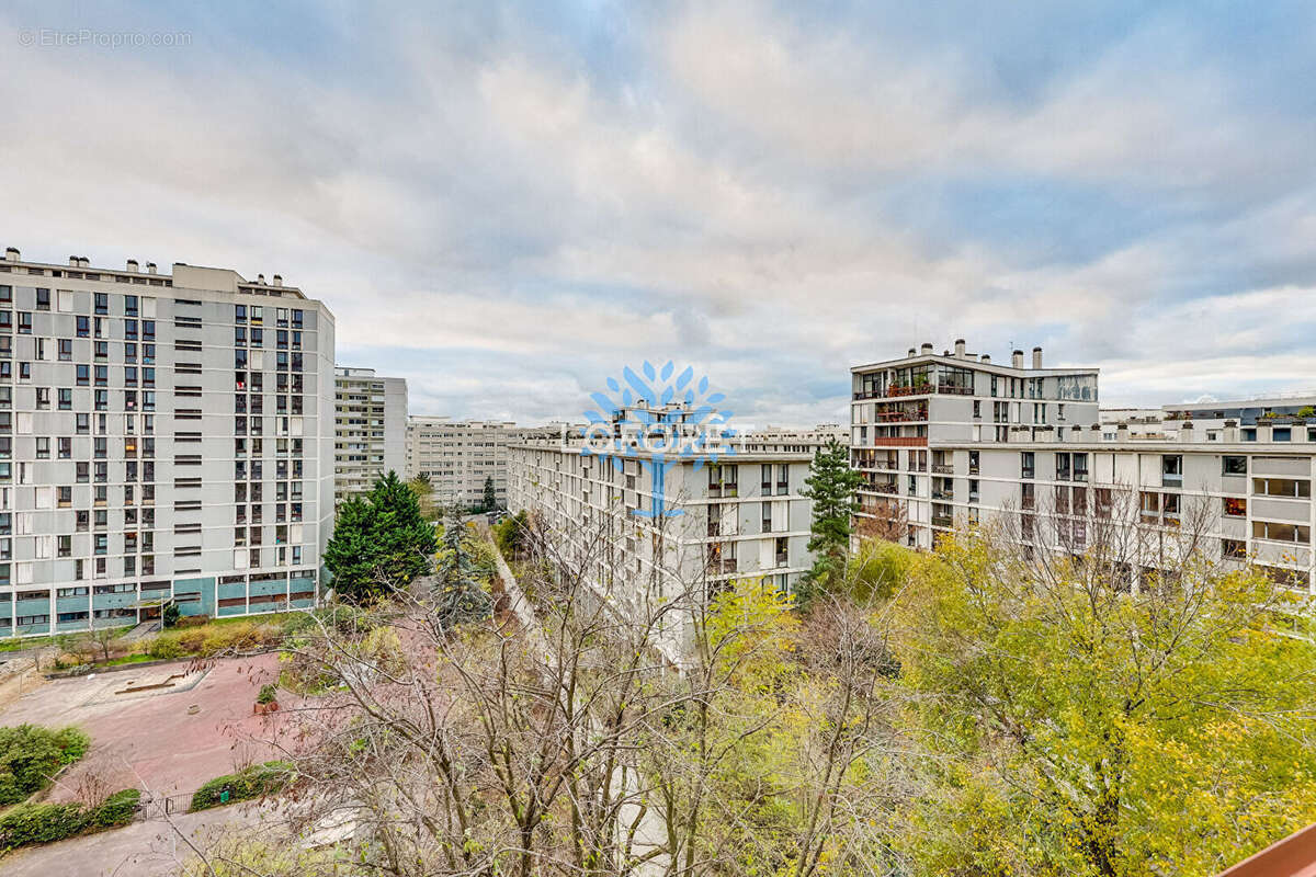 Appartement à PARIS-20E