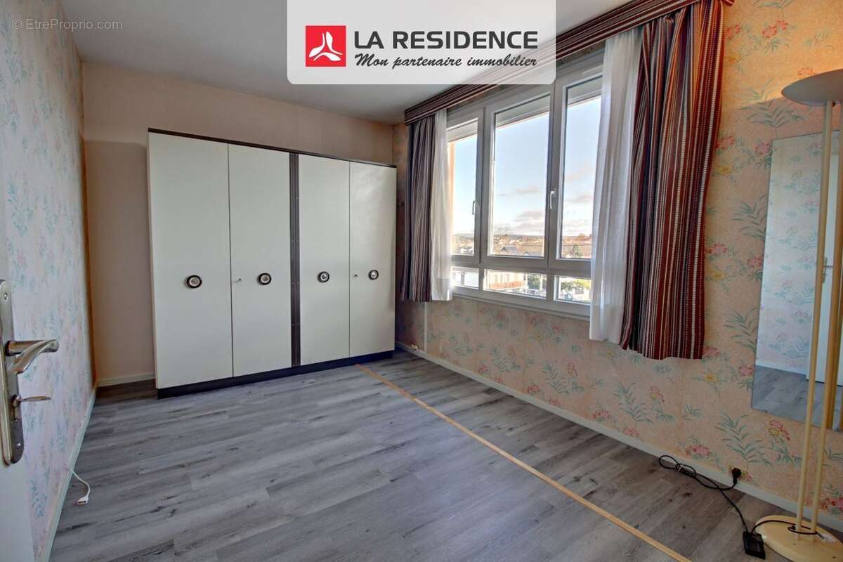 Appartement à LES MUREAUX