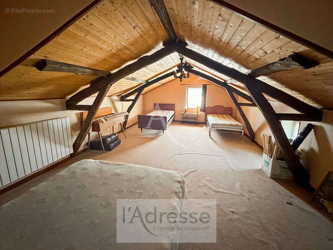 Maison à PUY-L&#039;EVEQUE