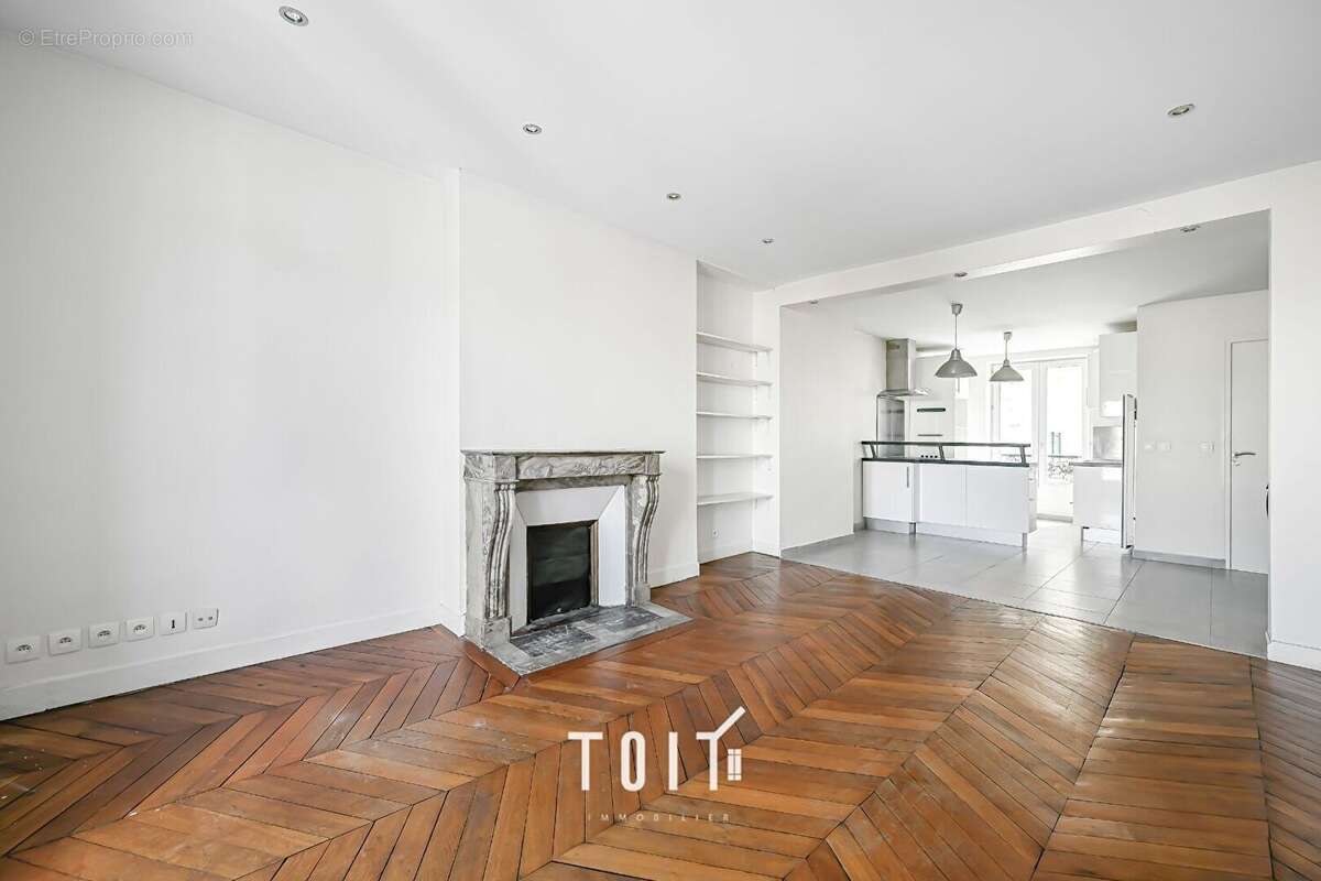 Appartement à PARIS-14E