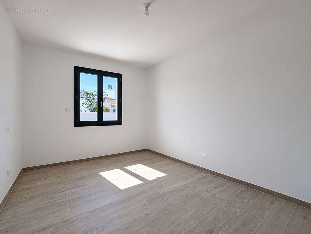 COUP DE COEUR - Maison neuve de 4 pièces avec garage - photo 9