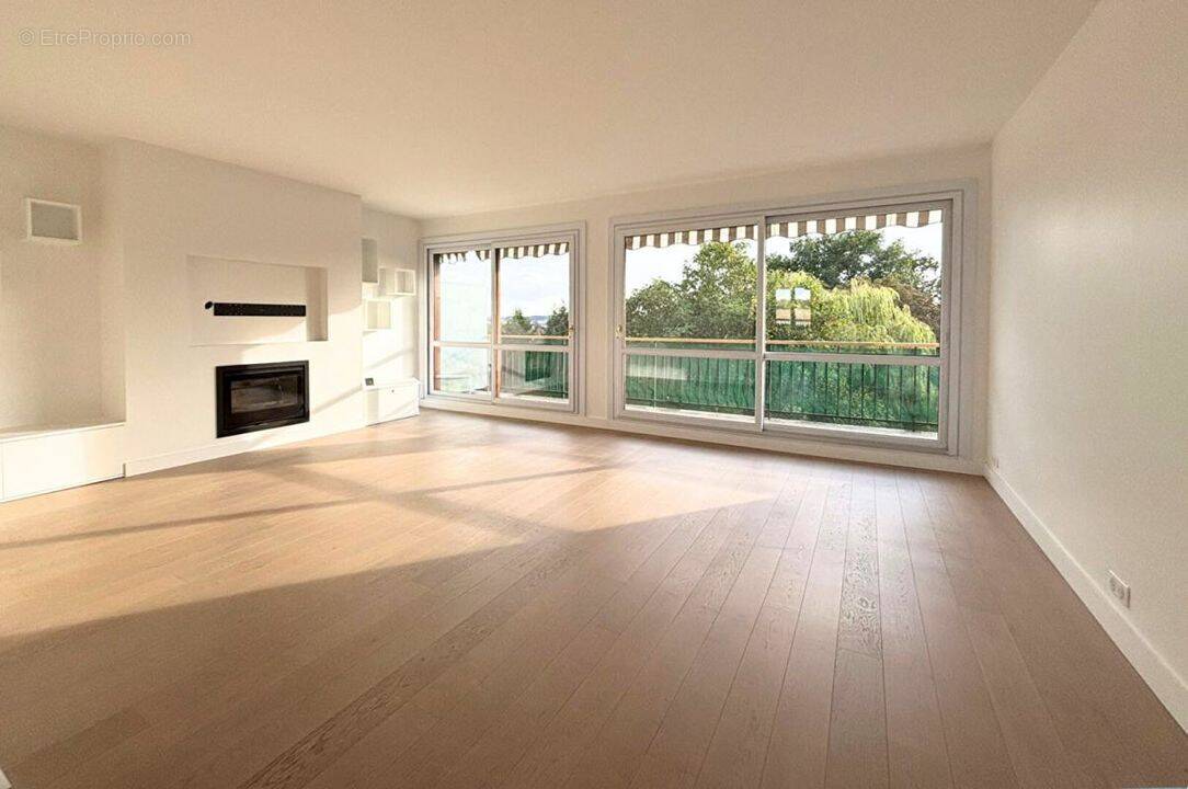 Appartement à NOISY-LE-ROI