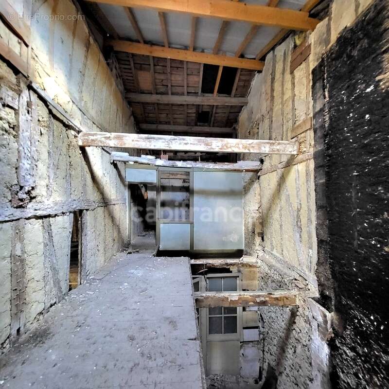 Appartement à SAINT-CLAR