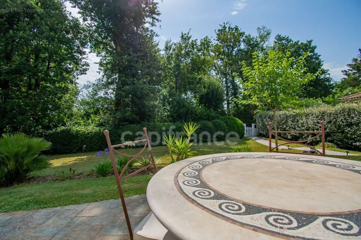 Médis - propriété de charme avec piscine - photo 15
