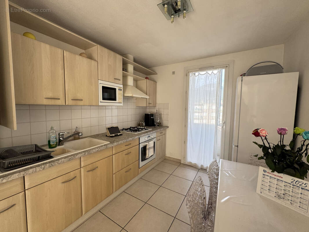 Appartement à FONTAINE