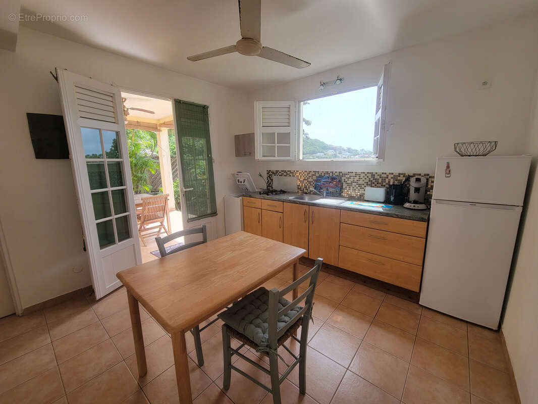 Maison à LES TROIS-ILETS