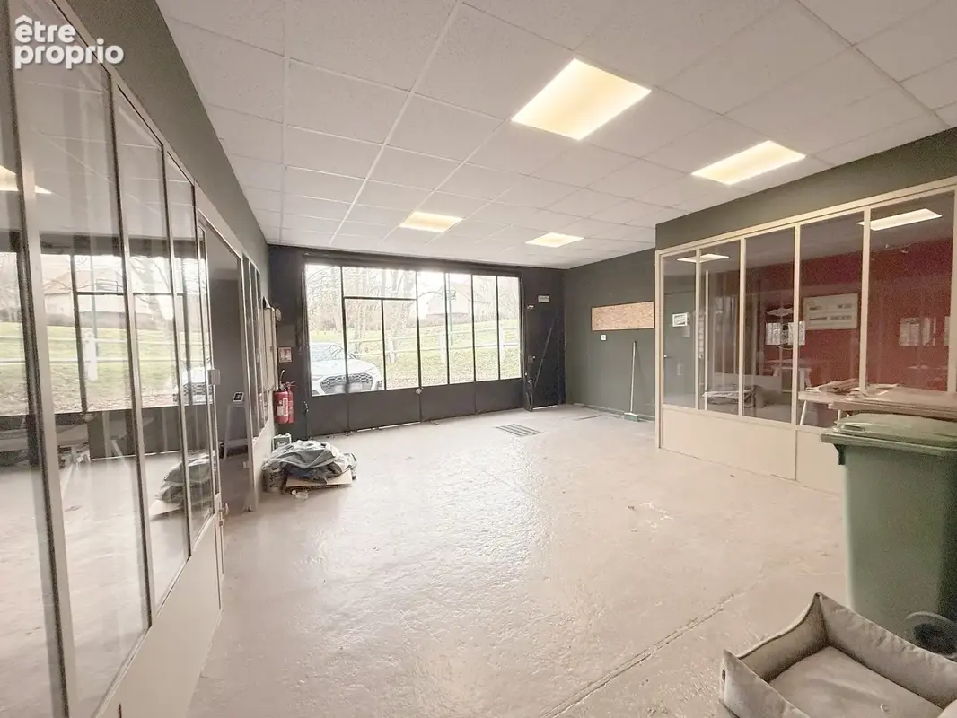 Commerce 800 m² à vendre à Houdan (78550) - photo 3