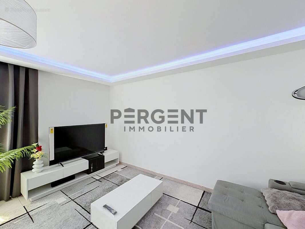 Appartement 80 m² à Charleville-Mezieres  - photo 4