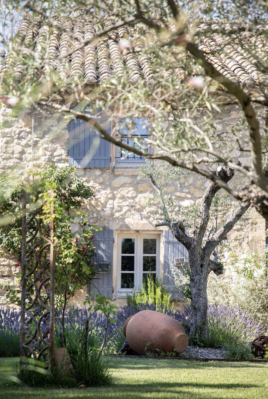 Maison à OPPEDE