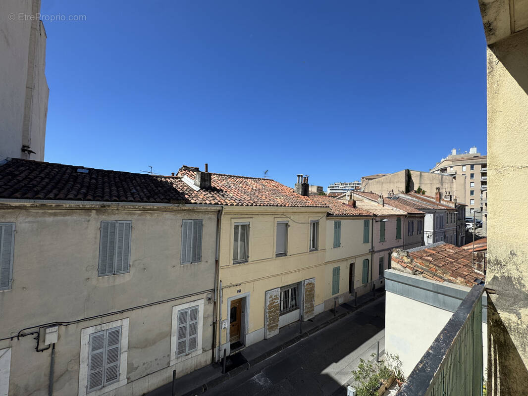 Appartement à MARSEILLE-5E