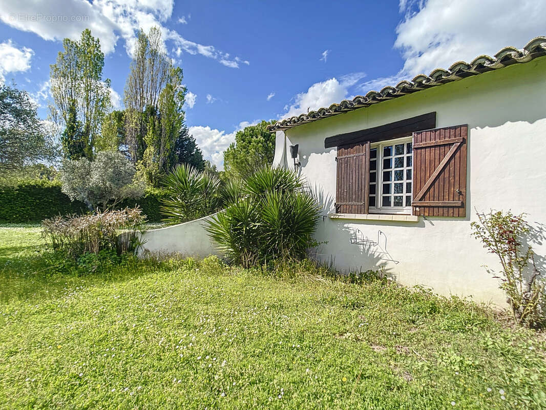 Maison à SAINT-BAUZILLE-DE-MONTMEL