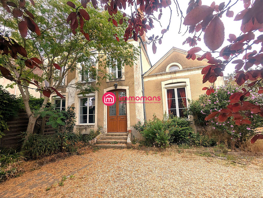 Maison 203 m² à Beaumont-Sur-Sarthe  - photo 2