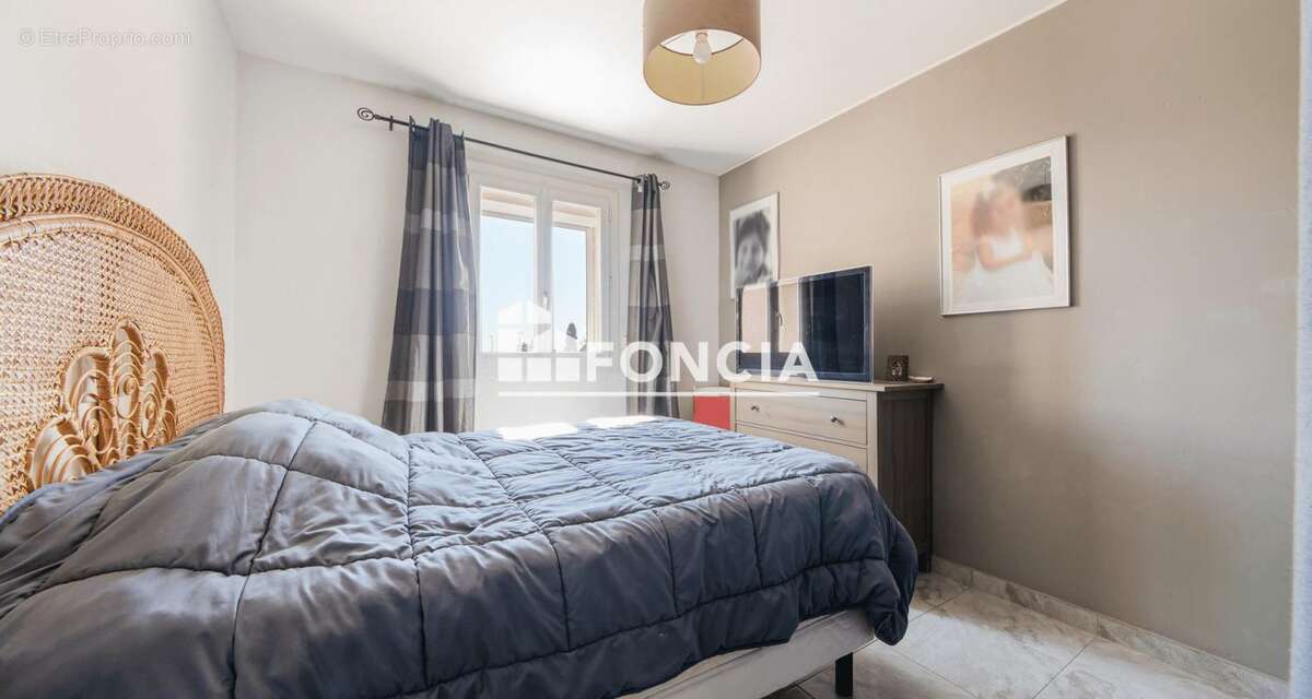 Maison à LA FARE-LES-OLIVIERS