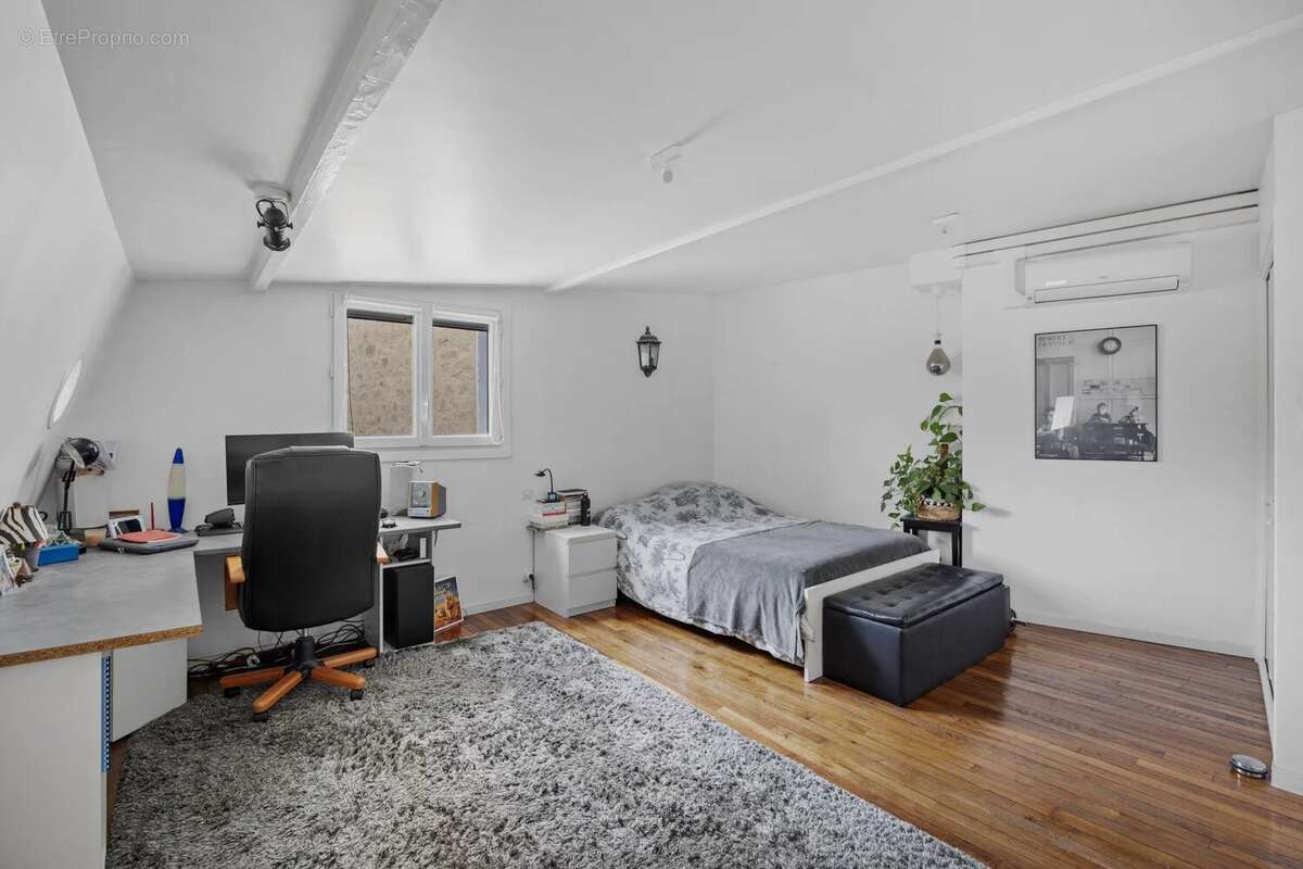 Maison à PARIS-14E