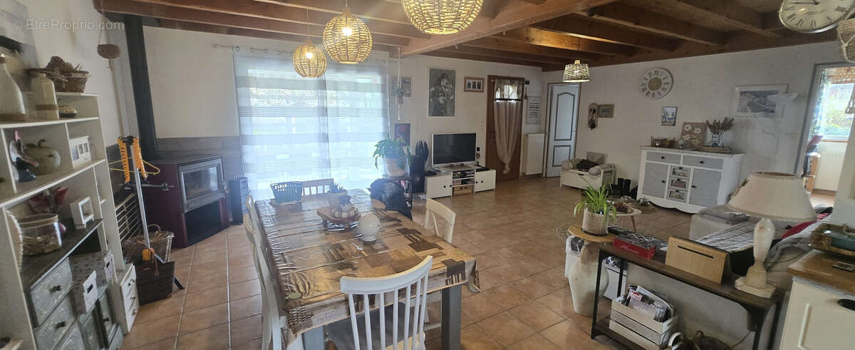 Maison à MONCEAUX-SUR-DORDOGNE