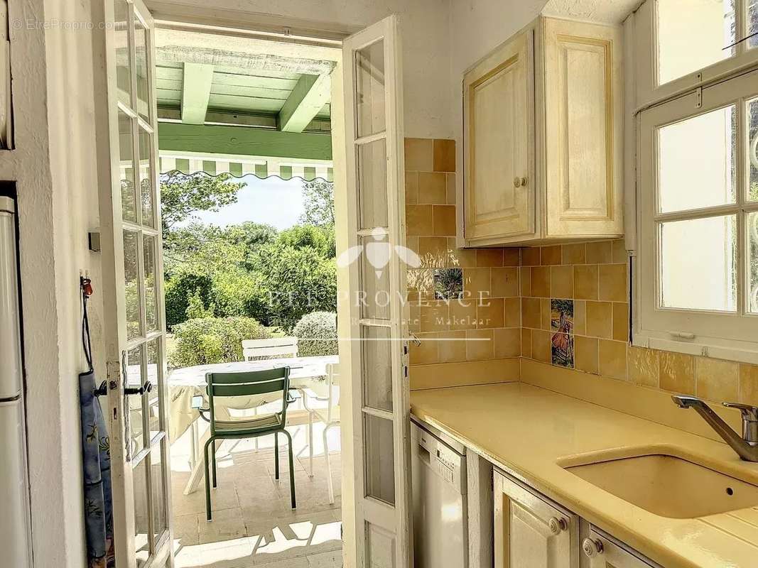 Maison à MONTAUROUX