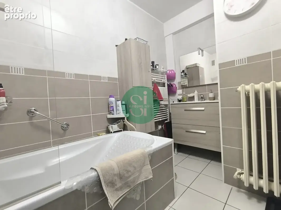 La seyne/limite six fours - faux t4 76.65m2 avec balcon, cave et ascenseur - photo 11