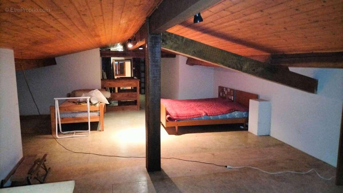 Maison à MAUVEZIN