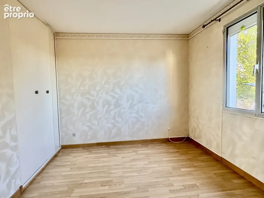 Varennes changy, plain pied, garage, 200m2 terrain, calme, campagne, 3 mn des commerces - photo 13