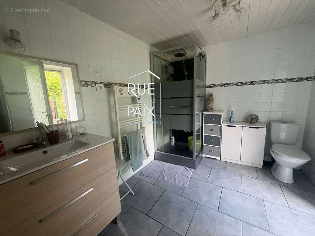 Maison à VAUX-SUR-VIENNE