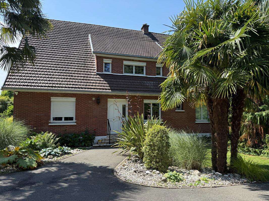 Maison semi plain-pied 220M², 5 à 6 chambres, sous sol complet jardin paysagé - photo 3