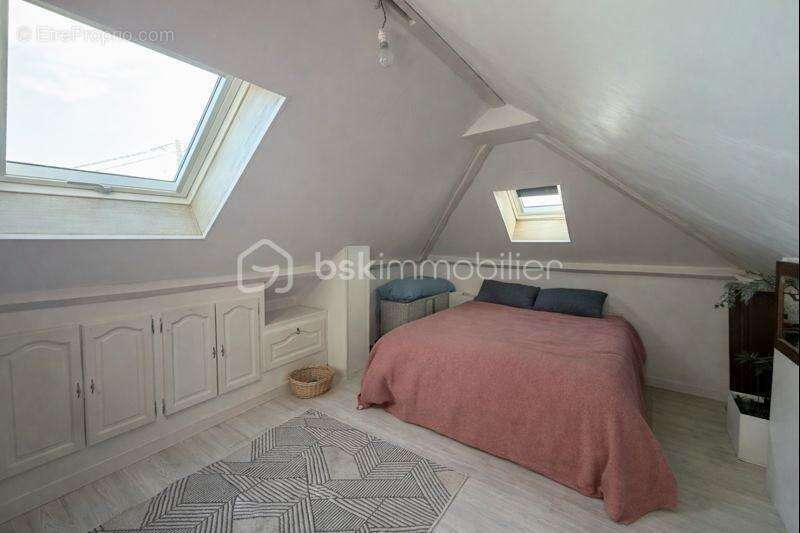 Maison à LA HAYE-MALHERBE