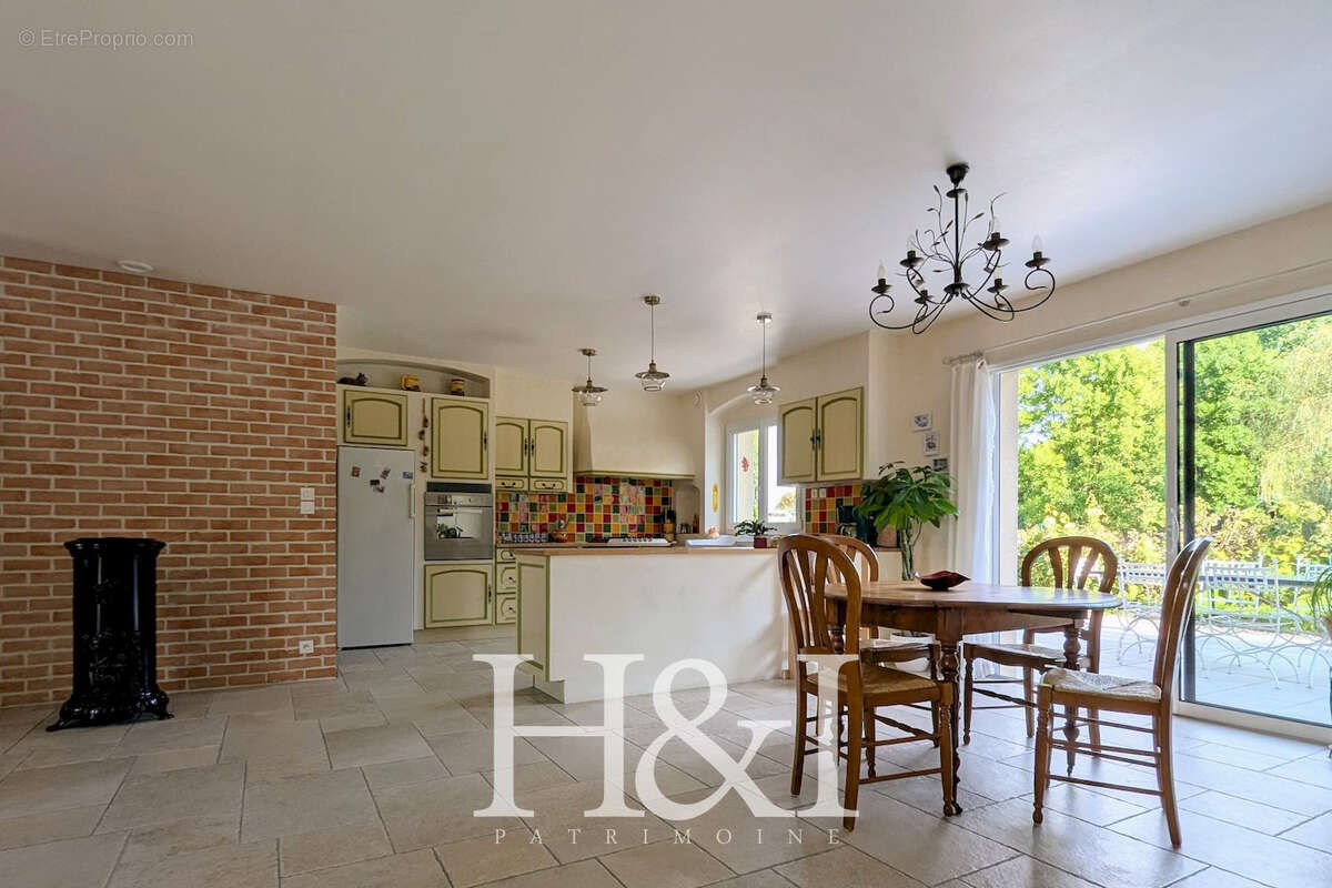 Maison à COULOMBIERS