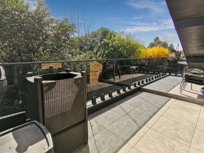 Appartement à NEUVECELLE