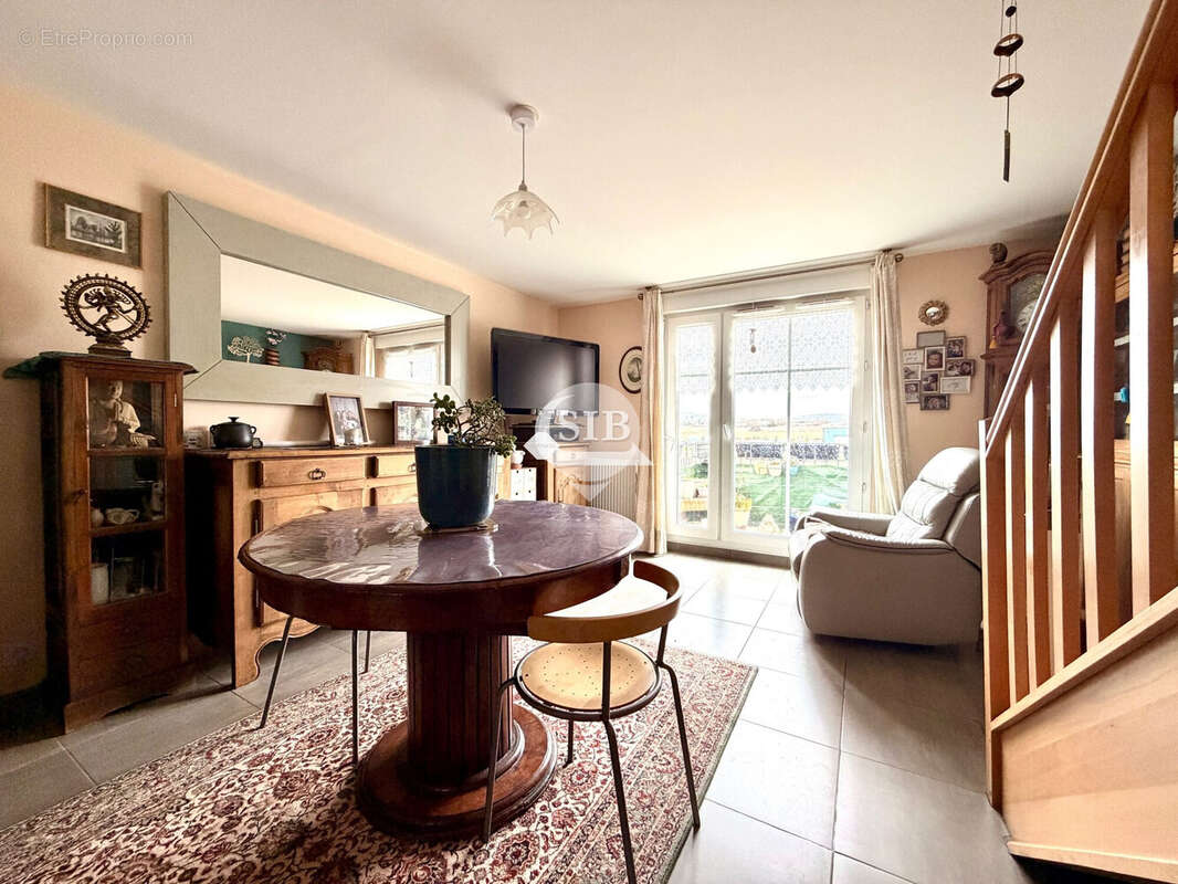 Appartement à VILLIERS-SUR-ORGE