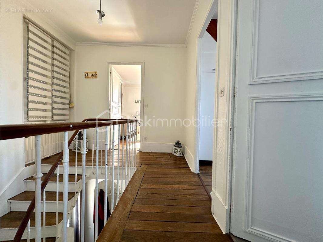 Maison à SAINT-OUEN-L'AUMONE