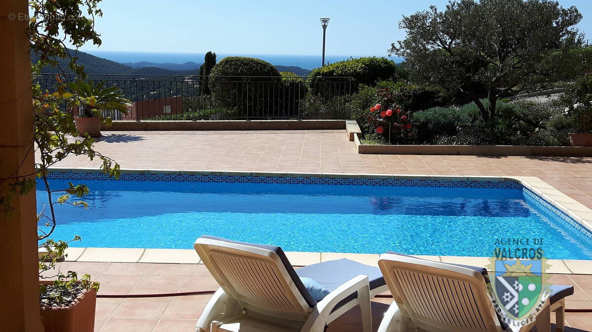 Maison à LA LONDE-LES-MAURES