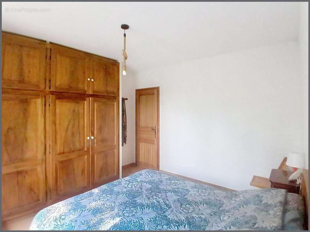 Maison 133 m² à Allemagne-En-Provence  - photo 9