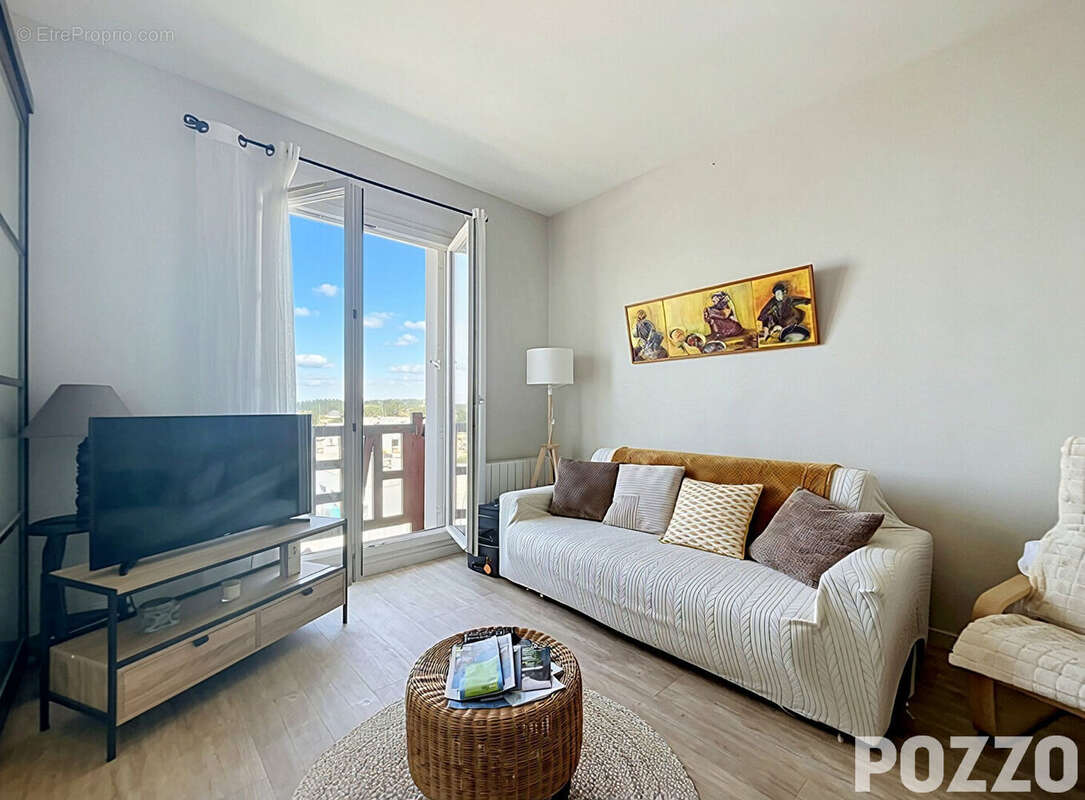 Appartement à DONVILLE-LES-BAINS