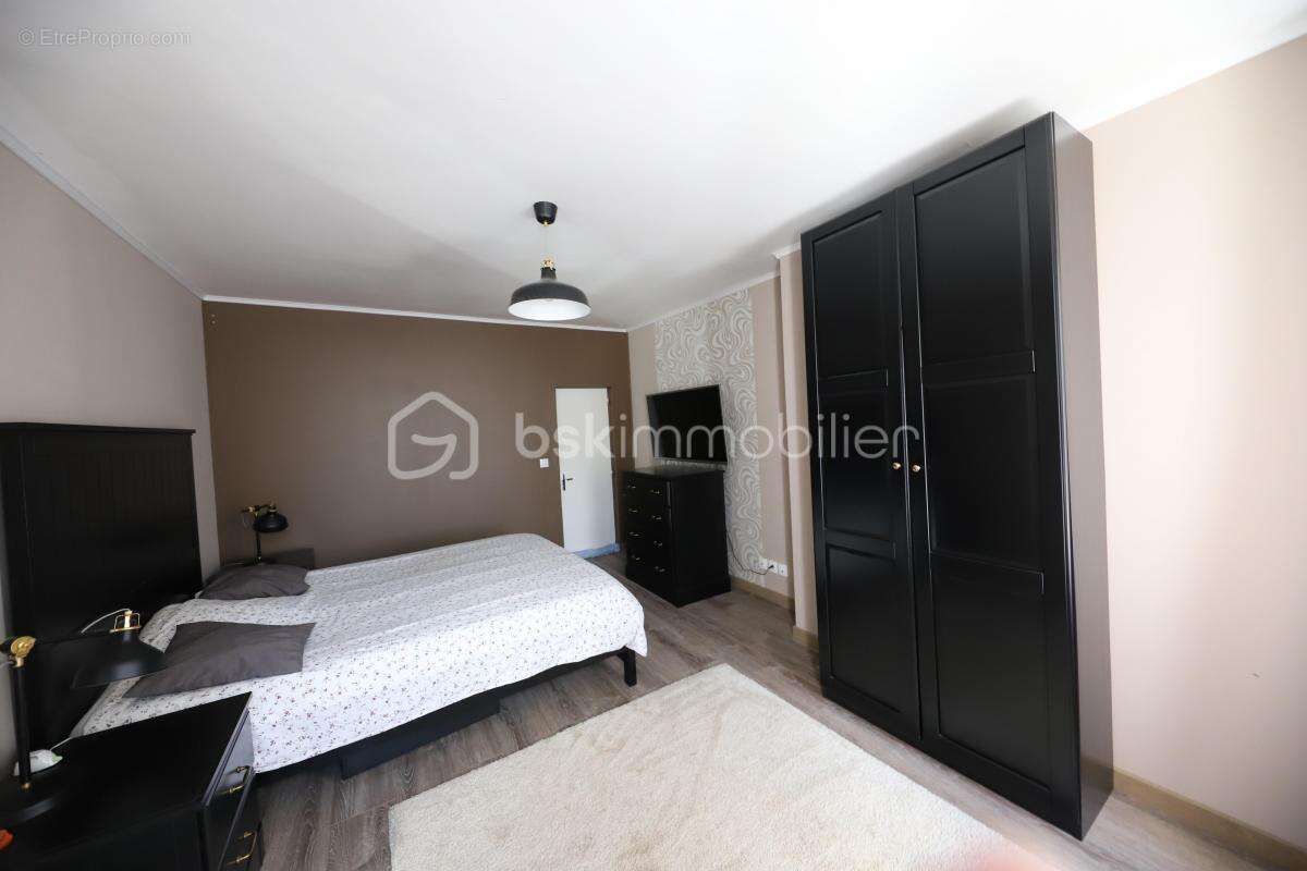 Grande Maison avec jardin de 5049 m² - photo 4