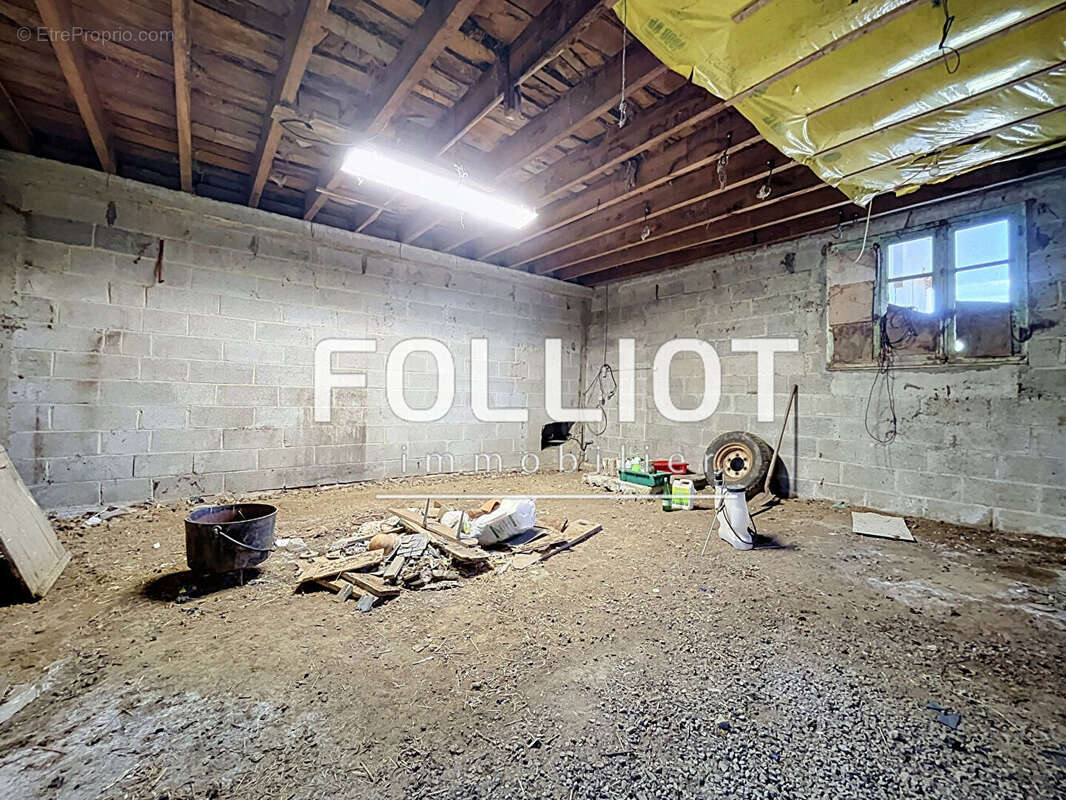 A VENDRE, Maison 4 pièces à vendre à Saint Laurent de Cuves - photo 8