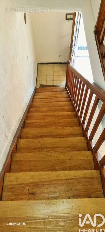 Maison 60 m² à Mazerat-Aurouze  - photo 9