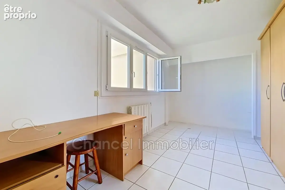 Appartement 79 m² à Antibes  - photo 9